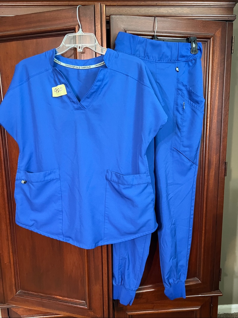 Cuddl Duds Women's Scrub Set Medical Top & Jogger Pants Top S pants XS